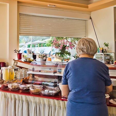 קרפאטוס Regina Studios & Hotel מראה חיצוני תמונה